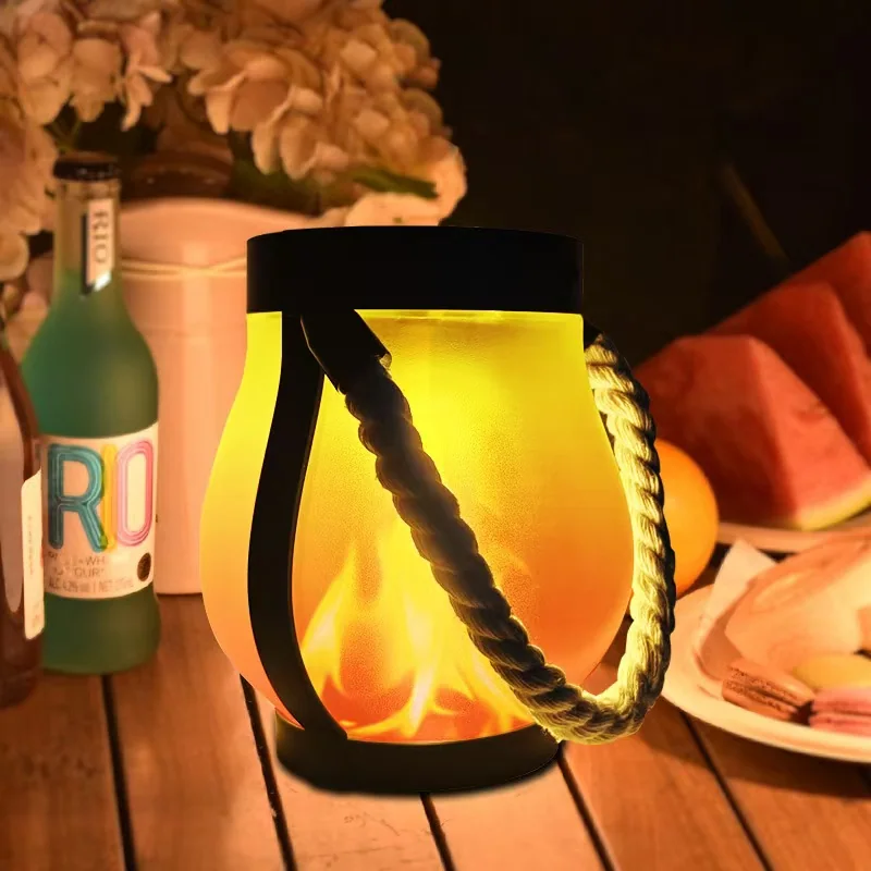 Solární pamětní lampion s efektem plamene se závěsným madlem SM25223